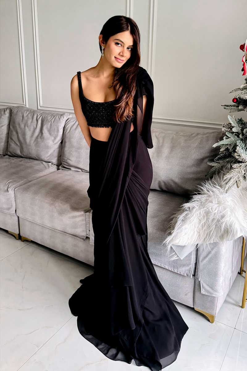 LUNA SWAN PRE-STITCHED SARI SET